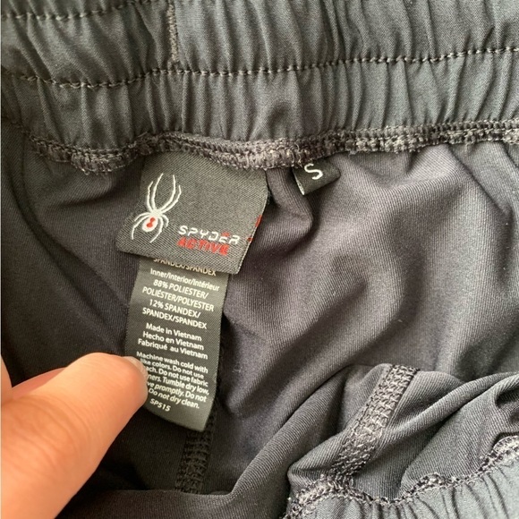 SPYDER Active laser cut double layer running short black size small - Picture 6 of 6